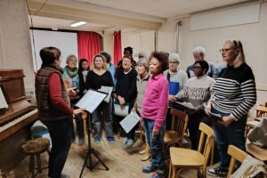 Lundi  : chorale « Echo de joie »